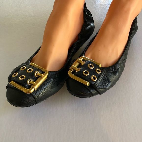 BURBERRY Women’s Black Leather Flats Size 39 - Picture 1 of 7